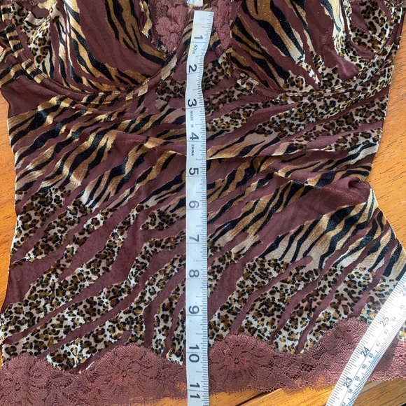 Soft Animal Print Top! - Picture 13 of 13